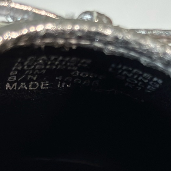 Tory Burch Laila 2 Driver Leather Ballet Flats Crinkle Metallic Silver Flaw - Picture 15 of 16